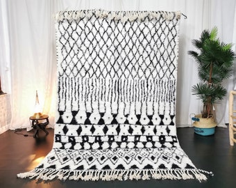 CUSTOM MOROCCAN RUG, Beniouarain Rug, Abstract Rug, Berber Rug, White Rug, Tribal Sheep Wool Rug, Handmade Moroccan, Handwoven Rug, Area Rug