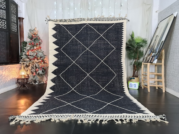 Kilim Moroccan Rug - Tribal Area Rug - Kilim Woven Rug - Black and White Rug - Geometric Area Rug - Living Room Decor - Moroccan Carpet.