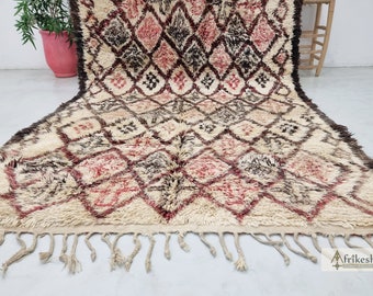 BENI OURAIN RUG 6x11、大型モロッコ製ラグ、シャギーウールラグ、幾何