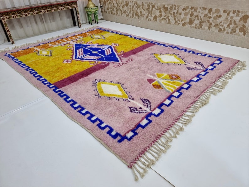 UNIQUE BENIOURAIN RUG, Custom Moroccan Rug, Pink and Mustard Rug, Handmade Berber Rug, Abstract Sheep Wool Carpet, Handwoven Area Rug-Afrikesh Rug-Two Side Fringes.