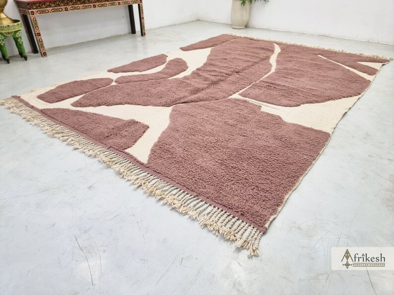 BROWN & WHITE Tufted RUG 8x11, Handcrafted Moroccan Rug, Decorative Beni Ourain Area Rug, Sheep Wool Berber Rug, Shaggy Knotted Home Rug- Afrikesh Rug - Two Side Fringes.
Pile Height: 2 cm-0.78 inches.