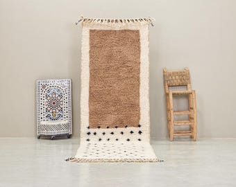 DOTTED MOROCCAN HALLWAY, White & Brown Beni Ourain Rug, Custom Berber Design, Authentic Wool Runner Rug, Soft Chic Handmade Entryways Rug.
