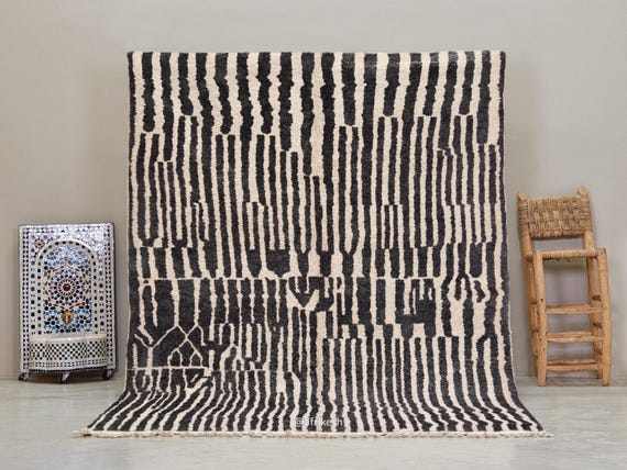 BLACK & WHITE RUG, Striped Berber Carpet, Handwoven Moroccan Design, Modern Beni Ourain Wool Rug, Custom Size Fluffy Area Rug, Stylish Home