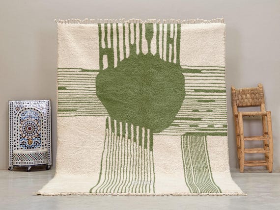 CRAFTED MOROCCAN RUG, Green and White Wool Carpet, Contemporary Beni Ourain Rug, Handmade Berber Floor Decor, Shaggy & Elegant.