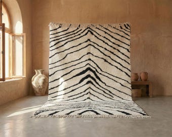White and Black Beni Ourain Rug - Handmade Moroccan Wool Rug - Bold Chevron Stripe Berber Area Rug for Living Room - Afrikesh