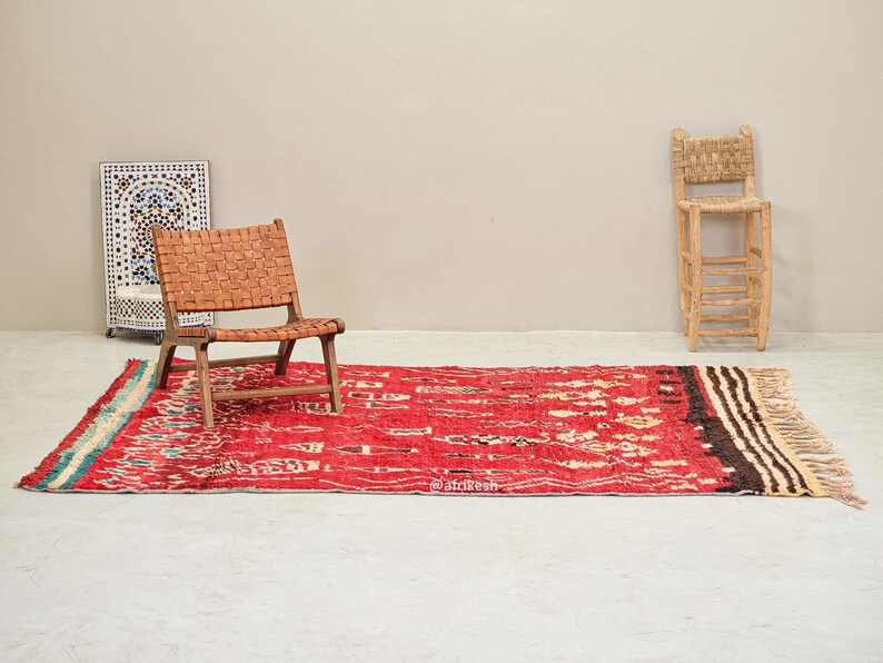 RED WOOL RUG 6x9, Tribal Moroccan Rug, Handmade Boujaad Rug, Vintage Dining Room Decor, Artistic Berber Carpet, Bohemian Interior Design - Afrikesh Rug - One Side Fringes.
Pile Height:1 cm-0.39 inches.