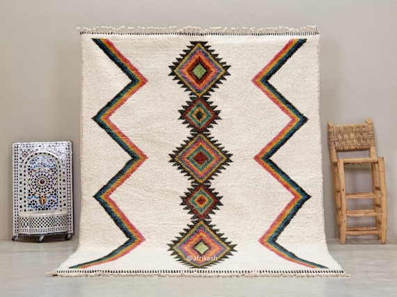 MOROCCAN BERBER RUG, Artisan Handmade Azilal Rug, White & Green Diamond Motifs, Authentic Handcrafted Wool Carpet, Custom Multicolor Design.