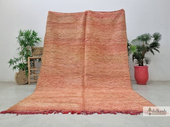 ANTIQUE WOOL RUG 6x9, Moroccan Faded Floor Rug, Handmade Boho Vintage Rug, Solid Berber Area Carpet, Hand Knotted Moroccan Decor.