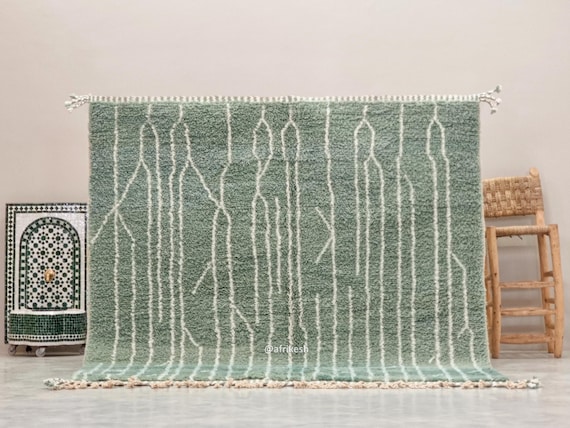 HANDCRAFTED WOOL RUG, Custom Green Moroccan Rug, Abstract Beni Ourain Design, Luxurious & Cozy Area Decor, Authentic Berber Carpet.
