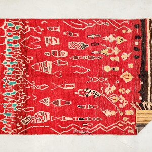 RED WOOL RUG 6x9, Tribal Moroccan Rug, Handmade Boujaad Rug, Vintage Dining Room Decor, Artistic Berber Carpet, Bohemian Interior Design - Afrikesh Rug - One Side Fringes.
Pile Height:1 cm-0.39 inches.