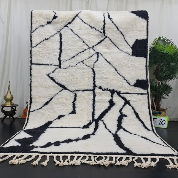 Custom Beni Ourain Carpet, Abstract Moroccan Rug, Handmade Wool Rug, Tapis Marocain, Teppish Marokko, Black and White Rug, Authentic Wool.