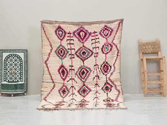 BERBER AZILAL RUG 4x7, Authentic Moroccan Rug, White & Pink Wool Rug, Colorful Tribal Area Rug, Vintage Handwoven Rug, One of a Kind Piece.