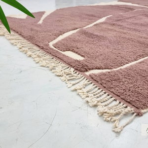 BROWN & WHITE Tufted RUG 8x11, Handcrafted Moroccan Rug, Decorative Beni Ourain Area Rug, Sheep Wool Berber Rug, Shaggy Knotted Home Rug- Afrikesh Rug - Two Side Fringes.
Pile Height: 2 cm-0.78 inches.