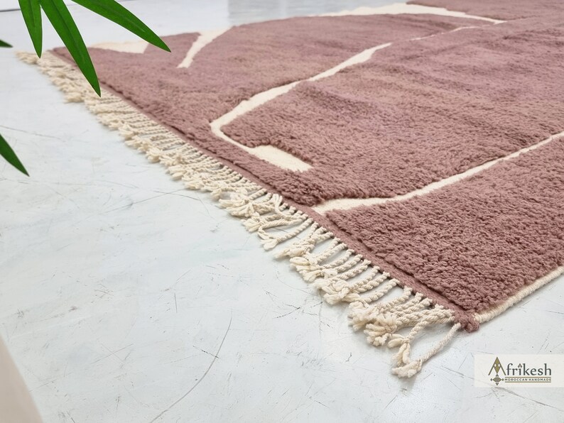 BROWN & WHITE Tufted RUG 8x11, Handcrafted Moroccan Rug, Decorative Beni Ourain Area Rug, Sheep Wool Berber Rug, Shaggy Knotted Home Rug- Afrikesh Rug - Two Side Fringes.
Pile Height: 2 cm-0.78 inches.