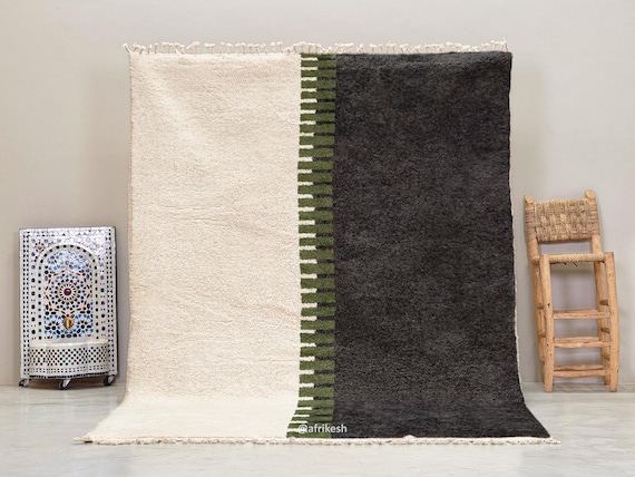 GORGEOUS HANDWOVEN RUG, Shag Berber Carpet, Authentic Moroccan Design, Beni Ourain Floor Rug, Black & White Wool Rug, Custom Made Area Rug.