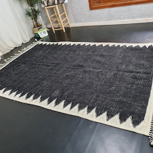 KILIM MOROCCAN RUG, Flat Area Rug, Handmade Rug, Black and White Rug, Custom Black Rug, Flatweave Kilim, Moroccan Rug, Black Rug, Plain Rug image 4