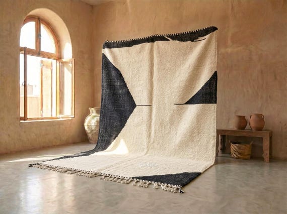 MOROCCAN KILIM RUG, Handmade Wool Rug, Moroccan Berber Wool Rug, Azilal Flat Rug, Black And White Rug, Abstract Black Rug, Handwoven Carpet