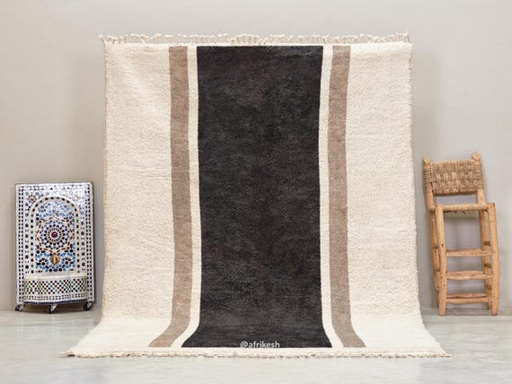 MOROCCAN AREA RUG, Custom Black & White Wool Rug, Handcrafted Beni Ourain Carpet, Decorative Berber Design, Neutral-Toned Shag Rug.
