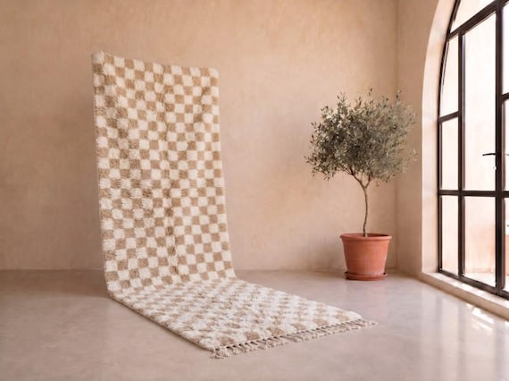 Checkered Beni Ourain Runner Rug - Handmade Moroccan Wool Rug - Ivory & Beige Cotton Berber Area Rug for Living Room | Afrikesh