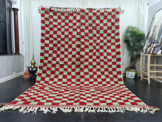 Vibrant Beni Ourain Rug, Moroccan Handmade Carpet, Red and Green Rug, Sheep Wool Rug, Check Rug, Berber Rug, Checkered Rug, Tapis berbere