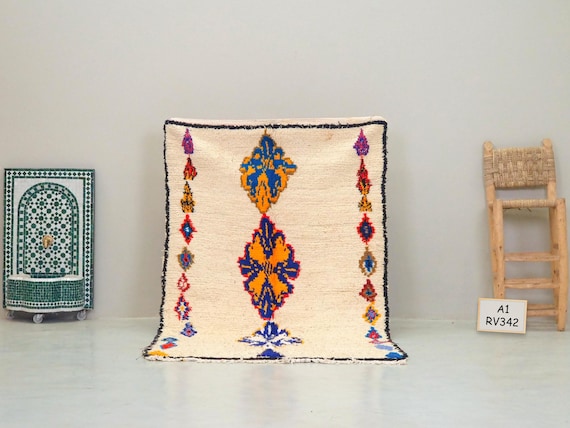 SHAG AZILAL RUG 4x6, White Moroccan Design, Authentic Berber Carpet, Hand-knotted Vintage Rug, Colored Wool Rug, Geometric Pattern Area Rug.