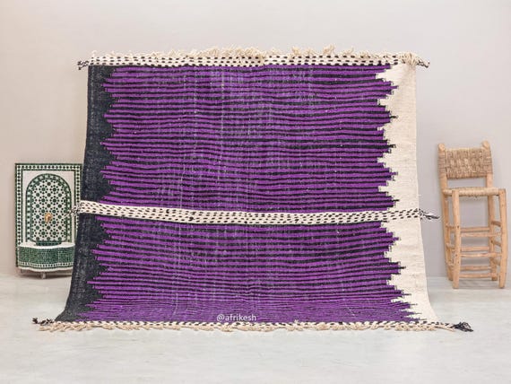 FLATWEAVE BERBER RUG, Zanafi Wool Moroccan Rug, Handmade Purple Kilim Rug, Custom Size Area Carpet, Striped Boho Design for Living Room.