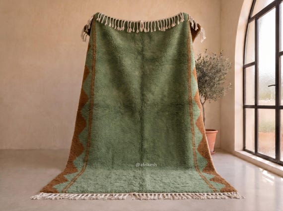 Forest Green Zigzag Border Beni Ourain Rug - Handmade Moroccan Wool Rug - Cognac Brown Berber Area Rug for Living Room | Afrikesh