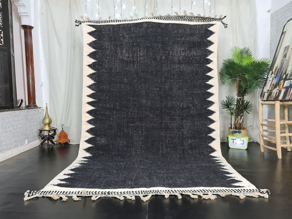 KILIM MOROCCAN RUG, Flat Area Rug, Handmade Rug, Black and White Rug,  Custom Black Rug, Flatweave Kilim, Moroccan Rug, Black Rug, Plain Rug 