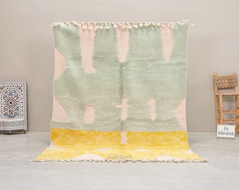 DINING ROOM RUG, Vibrant Beni Ourain Rug, Hand-Tufted Moroccan Rug, Custom Wool Rug, Yellow & Green Rug, Berber Carpet, Luxurious Softness.