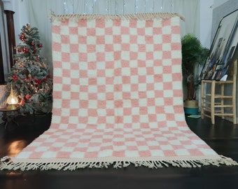 GORGEOUS BENIOURAIN RUG, Moroccan Handmade Carpet, Tribal Peach and White Rug, Berber Wool Rug, Checkered Rug, Area Wool Rug, Funky Wool Rug