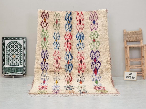 VINTAGE AZILAL RUG 4x7, Authentic Moroccan Rug, Colorful Berber Carpet, Handmade Tribal Shag Rug, White & Red Knotted Motifs, Boho Interiors