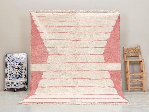 PINK BERBER CARPET, Handwoven Moroccan Rug, Authentic Beni Ourain Rug, Fluffy and Elegant Area Rug with White Stripes, Custom Design