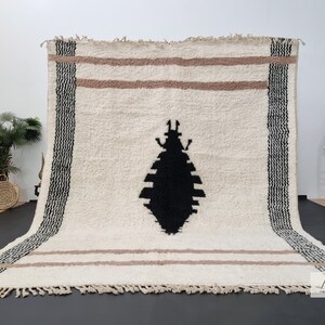 MASSGESCHNEIDERTER Teppich, Marokkanischer Handgewebter Teppich, Beni Ourain Abstrakter Teppich, Handgemachter Schafwollteppich, Moderner Boho Teppich.