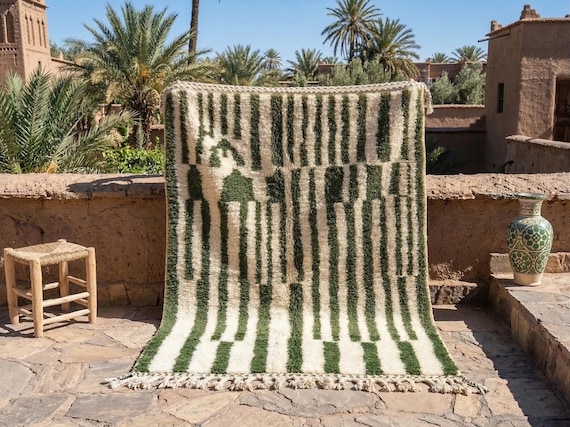STRIPED BENI RUG 5x7, Handcrafted Moroccan Rug, Authentic Beni Ourain Carpet, White & Green Berber Rug, Distinctive Handwoven Wool Rug.