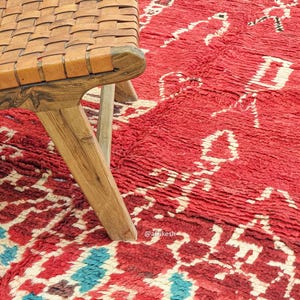 RED WOOL RUG 6x9, Tribal Moroccan Rug, Handmade Boujaad Rug, Vintage Dining Room Decor, Artistic Berber Carpet, Bohemian Interior Design - Afrikesh Rug - One Side Fringes.
Pile Height:1 cm-0.39 inches.