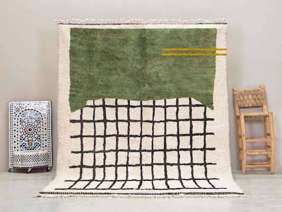 HANDMADE GREEN RUG, Custom Beni Ourain Wool Carpet, Minimal Moroccan Rug, Grid Pattern Area Rug, White Background Floor Decor, Berber Design