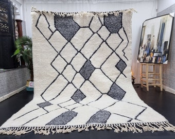 AMAZING BENIOURAIN RUG, Handmade Wool Rug, Moroccan Rug 7x10, Black And White Rug, Geometric Wool Rug, Handwoven Rug, Berber Rug, Area Rug.
