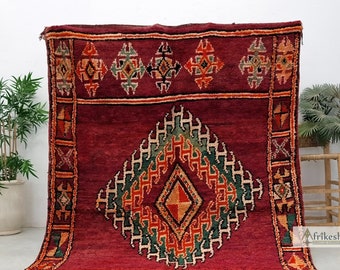 TRADITIONAL MOROCCAN RUG 6x9, Maroon Wool Rug With Moroccan