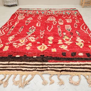 RED WOOL RUG 6x9, Tribal Moroccan Rug, Handmade Boujaad Rug, Vintage Dining Room Decor, Artistic Berber Carpet, Bohemian Interior Design - Afrikesh Rug - One Side Fringes.
Pile Height:1 cm-0.39 inches.