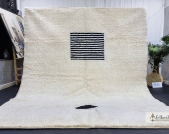 GORGEOUS HANDMADE RUG, Personalized Rug, Berber Rug, Moroccan White and Black Rug, Beniourain Abstract Rug, Wool Rug, Handwoven Area Rug.