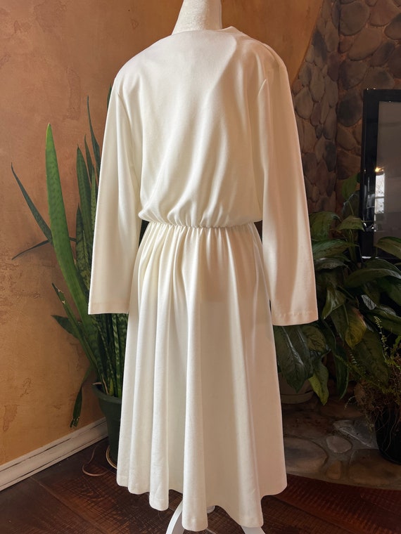 Womens vintage white king sleeve 1970s dress - image 3