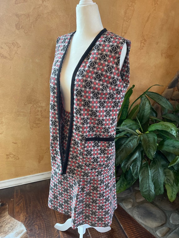 Womens 1960s matching vest and skirt