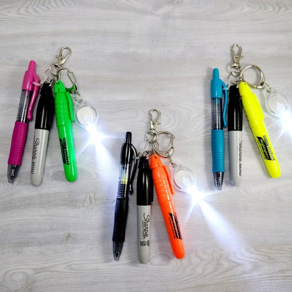 Badge Reel Accessory PEN and SHARPIE, Mini Pen, Mini Sharpie - Attach to  Your Badge Holder, Backpack, Choice of Pen Color, Nurse Gift, Badge Reel