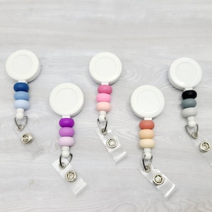 PERSONALIZED Silicone Beaded Badge Reel - Decorative Colorful Nurse Badge Clip - Retractable Badge Reel Teacher Doctor Medical Silicone Bead