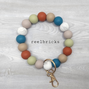 TARAN Silicone Beaded Wristlet - Bangle Keychain - Key Ring Bracelet - Minimalist Jewelry- Lobster Clasp - Gift for Her - Teacher