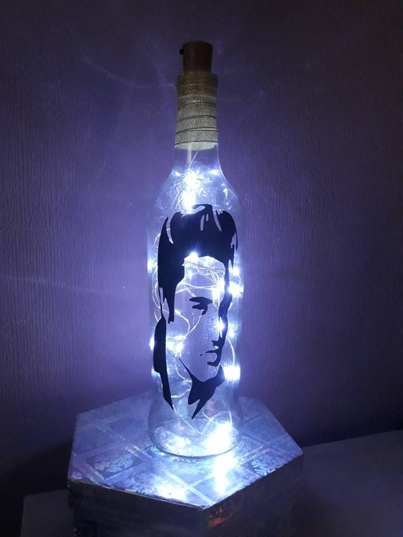 Elvis outlet touch lamp