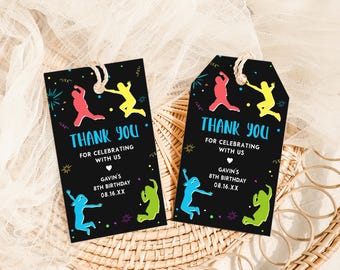 Edytowalna etykieta na prezent urodzinowy w kształcie trampoliny, etykieta na prezent urodzinowy w kształcie skakania, etykieta z podziękowaniem za imprezę „Skaczmy dla chłopców”, park trampolin, impreza w dmuchanym domku 92BD