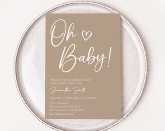 Puede incluir: Una invitación de baby shower de color beige con texto blanco que dice "Oh Baby!" con un pequeño corazón. La invitación incluye la fecha, la hora, la ubicación y la información de RSVP. El texto también dice "Registered at Target".