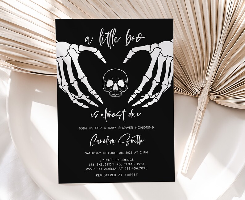 Bearbeitbares Halloween-Babyparty-Einladungspaket, schwarzes Gothic-Babyparty-Einladungsset, eine kleine Boo-Schädel-Babyparty-Einladungsvorlage 0430 Bild 3