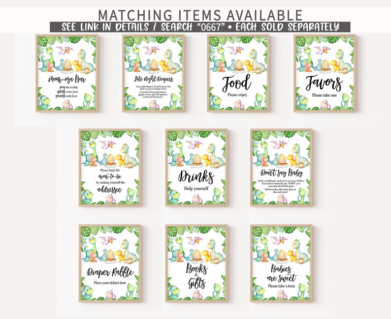 Puede incluir: Nueve carteles imprimibles con tem&aacute;tica de dinosaurios para un baby shower. Los carteles est&aacute;n decorados con hojas verdes y presentan una ilustraci&oacute;n de acuarela de una familia de dinosaurios. Los carteles incluyen t&iacute;tulos como "Bar de Mom-oza", "Pa&ntilde;ales de noche", "Comida", "Favores", "Bebidas", "No digas beb&eacute;", "Rifa de pa&ntilde;ales", "Libros y regalos" y "Los beb&eacute;s son dulces".